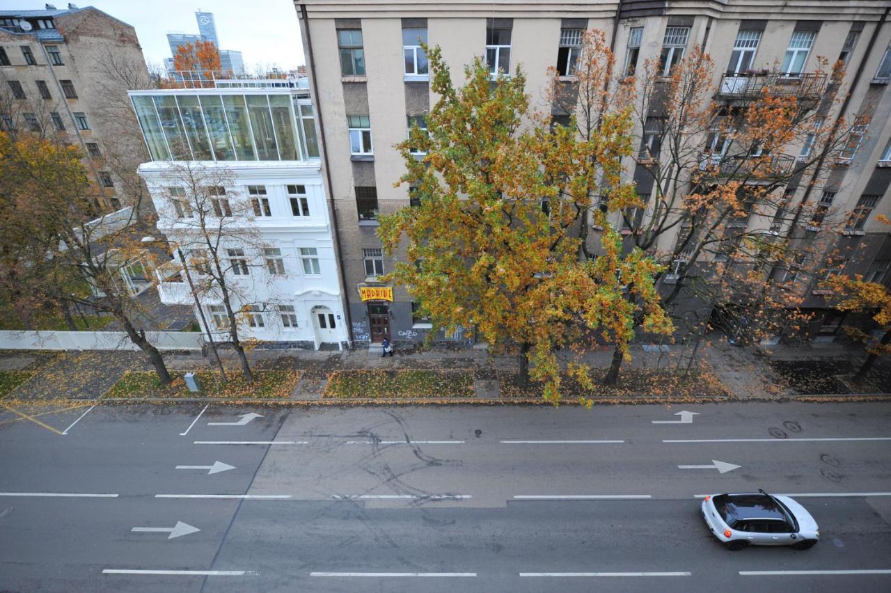 Central Comfort At Hanzas Residence, Stay Near Cafes, Bars, Museums & Esplanade Рига Екстер'єр фото