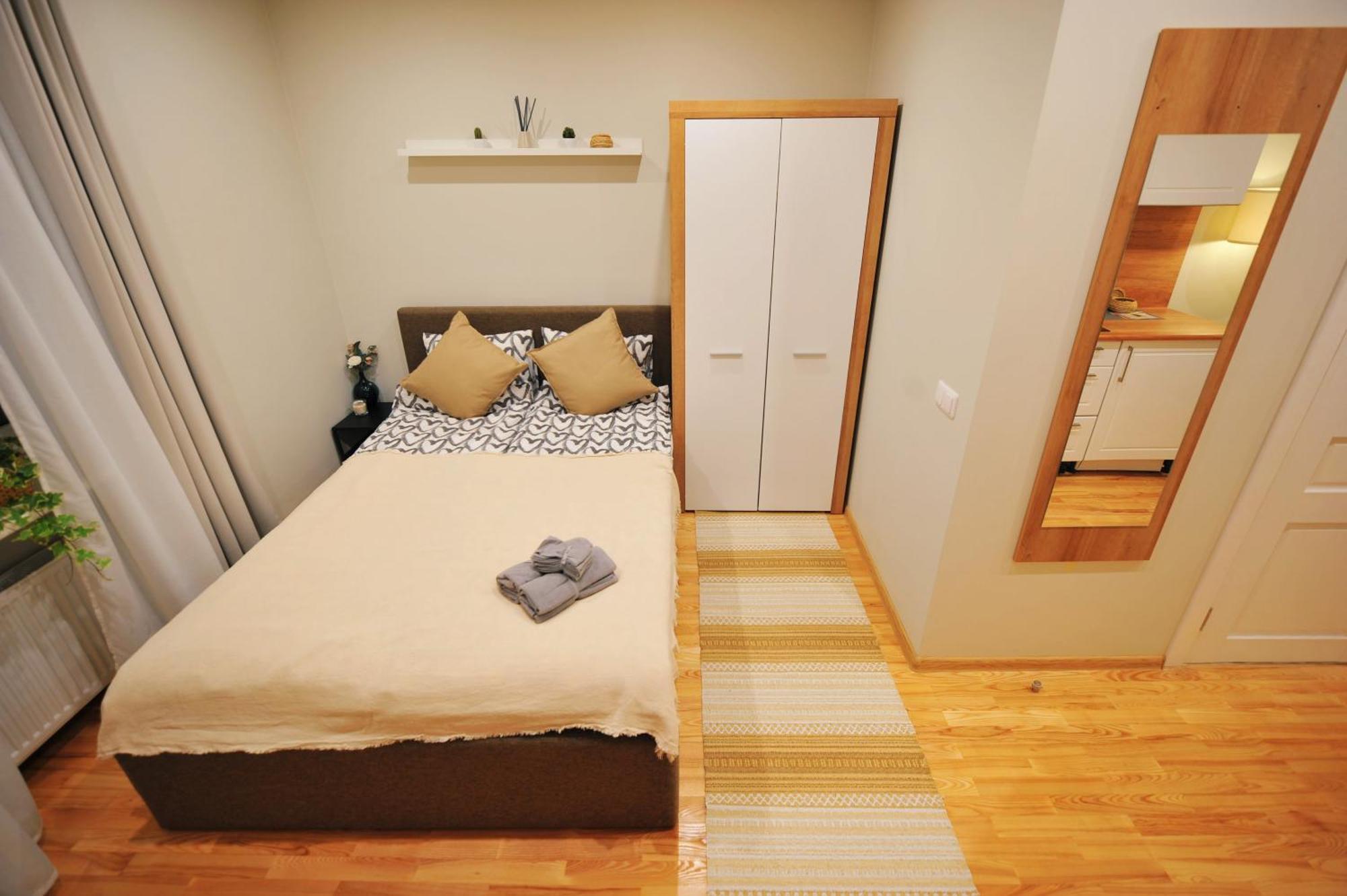 Central Comfort At Hanzas Residence, Stay Near Cafes, Bars, Museums & Esplanade Рига Номер фото